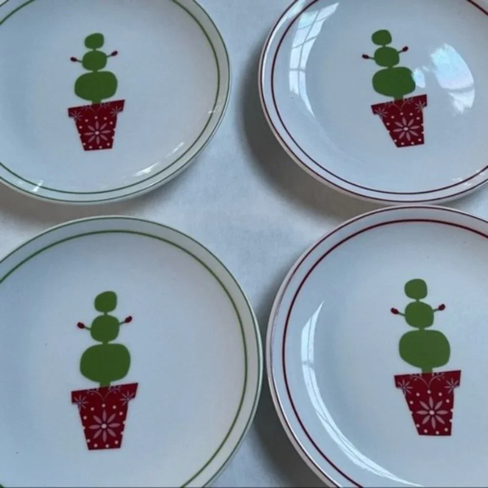 Starbucks COffee Holiday Plate Set of 4 Christmas 2006 Microwave Dishwasher Safe